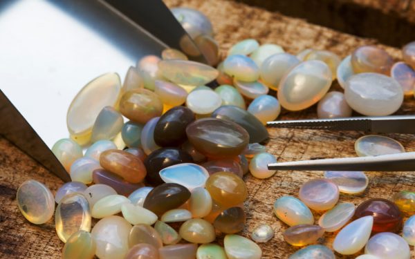 فروش سنگ اوپال opal stone
